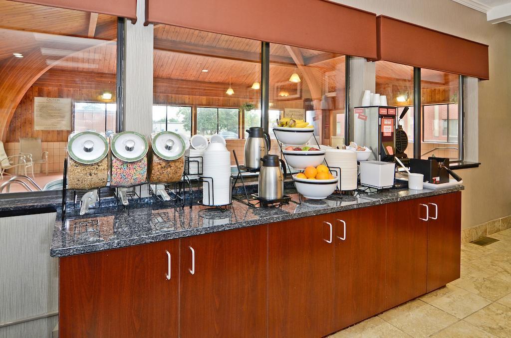 Quality Inn Corning Exterior photo